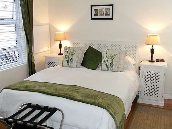 Donkin Room accommodation port elizabeth guest house