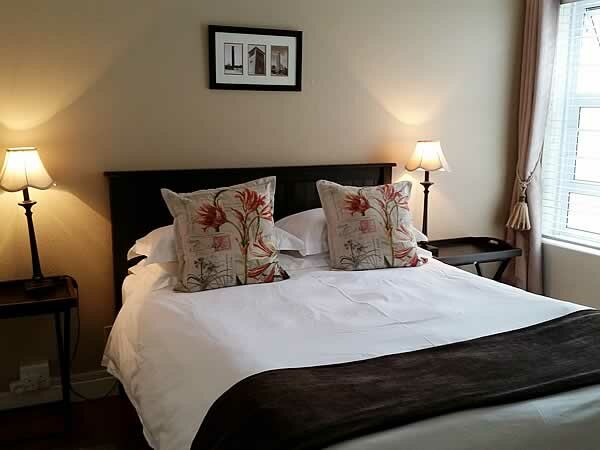 Campanile Room accommodation port elizabeth River Road guest house